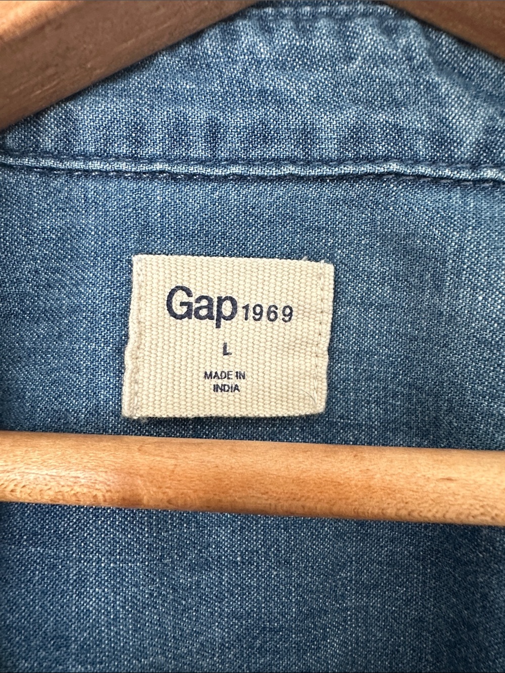 GAP 1969 Denim Button Chambray Popover in Blue - Picture 2 of 7